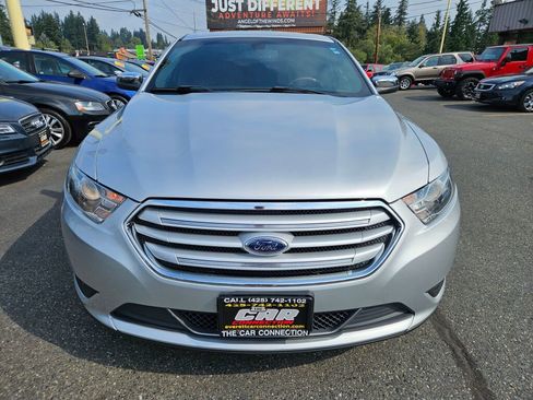 Used 2016 Ford Taurus Limited image 2