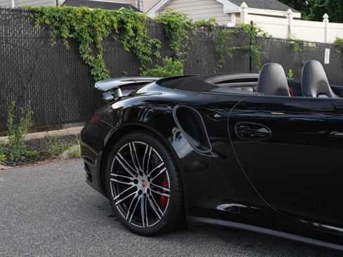 Used 2014 Porsche 911 Turbo image 43