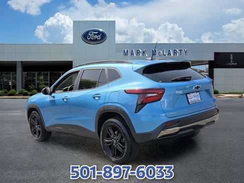 Used 2025 Chevrolet Trax ACTIV w/ Driver Confidence Package FWD image 3