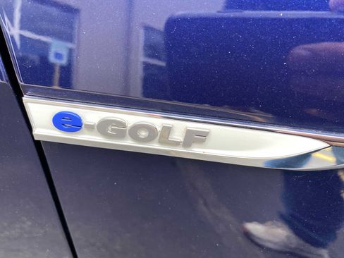 Used 2017 Volkswagen e-Golf SE FWD image 29