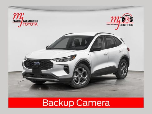 Used 2025 Ford Escape ST-Line w/ Tech Pack #1 FWD image 1