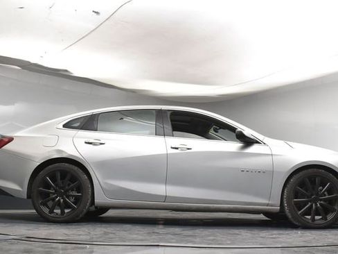 Used 2022 Chevrolet Malibu LT FWD image 39
