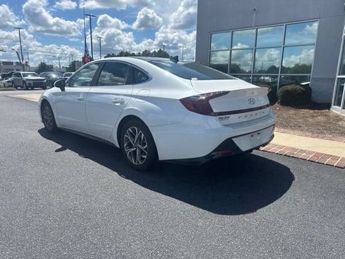 Used 2023 Hyundai Sonata SEL w/ Convenience Package FWD image 9