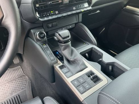 Certified 2026 Toyota Land Cruiser w/ Premium Package AWD/4WD image 18