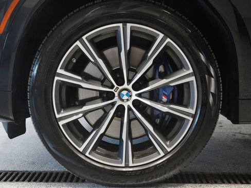 Used 2021 BMW X6 M50i w/ Executive Package image 8