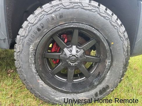 Used 2024 GMC Sierra 2500 AT4 w/ AT4 Preferred Package image 40