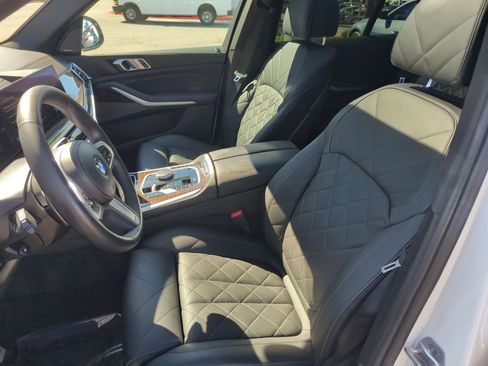 Certified 2024 BMW X5 xDrive40i w/ M Sport Package image 16