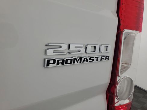 Used 2024 RAM ProMaster 2500 w/ Quick Order Package 22G SLT image 30
