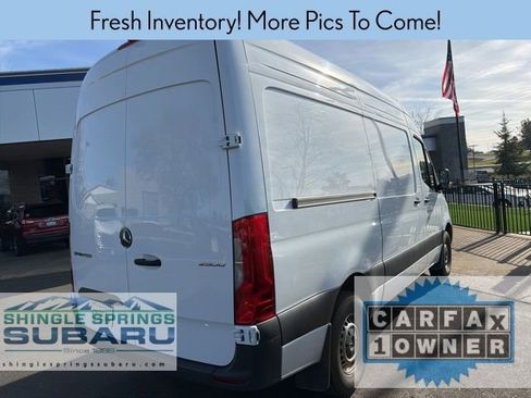 Used 2025 Mercedes-Benz Sprinter 2500 image 3