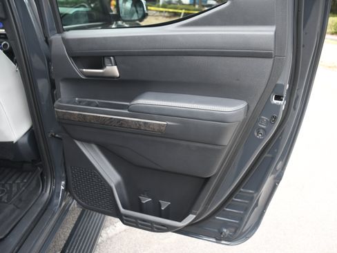 Certified 2025 Toyota Tacoma Limited AWD/4WD image 21