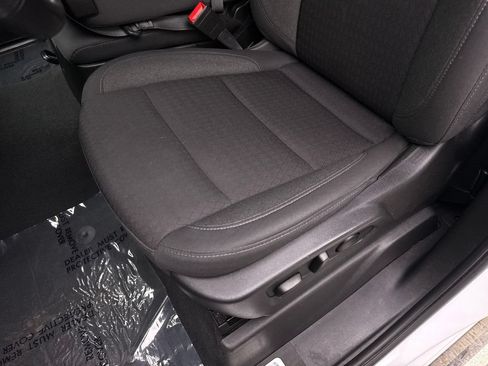 Used 2023 Chevrolet Silverado 1500 LT AWD/4WD image 31