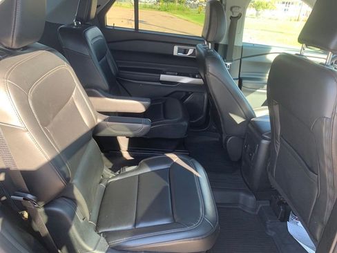 Used 2023 Ford Explorer XLT w/ Equipment Group 202A image 29
