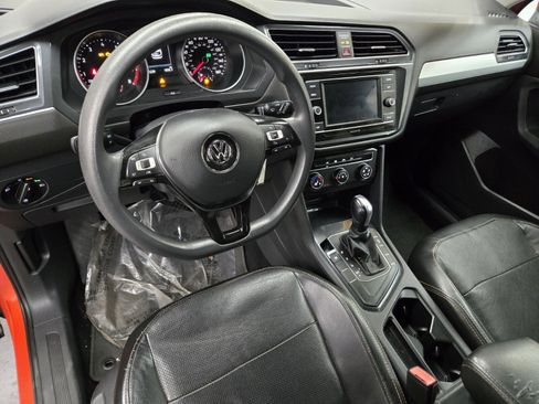 Used 2018 Volkswagen Tiguan S image 7