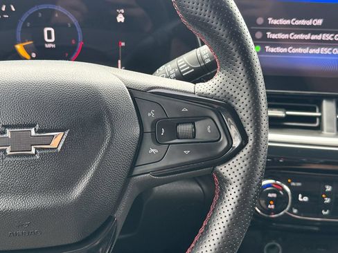 Used 2024 Chevrolet Trax RS w/ Driver Confidence Package FWD image 12