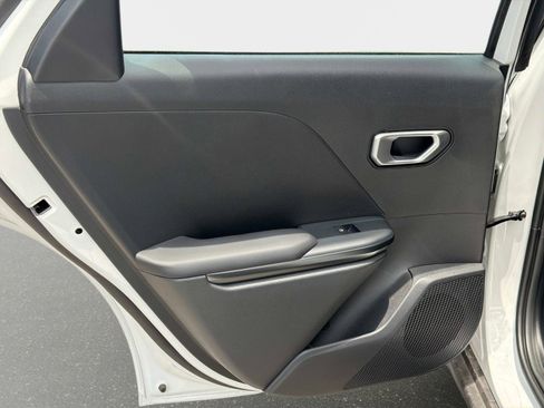 New 2026 Kia K4 FWD image 10