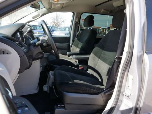 Used 2016 Dodge Grand Caravan SE w/ Quick Order Package 29E SE FWD image 15