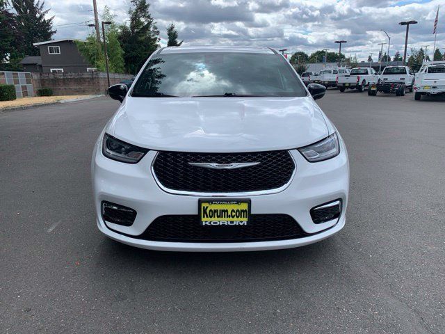 Used 2025 Chrysler Pacifica Select FWD image 10