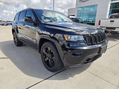 Used 2019 Jeep Grand Cherokee Laredo