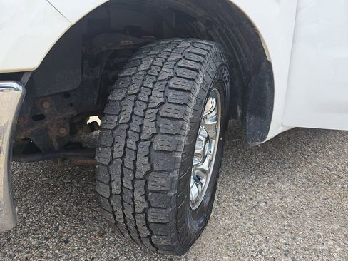 Used 2020 Nissan NV 3500 SL w/ Back Door Glass Package image 29