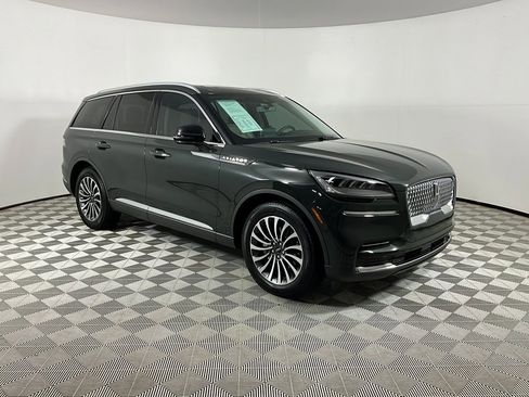 Certified 2023 Lincoln Aviator 2WD w/ Premium Package image 6