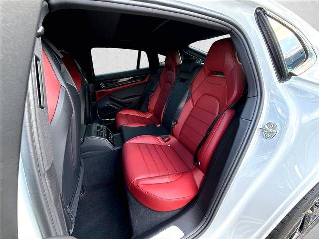 Used 2025 Porsche Panamera 4 AWD/4WD image 28