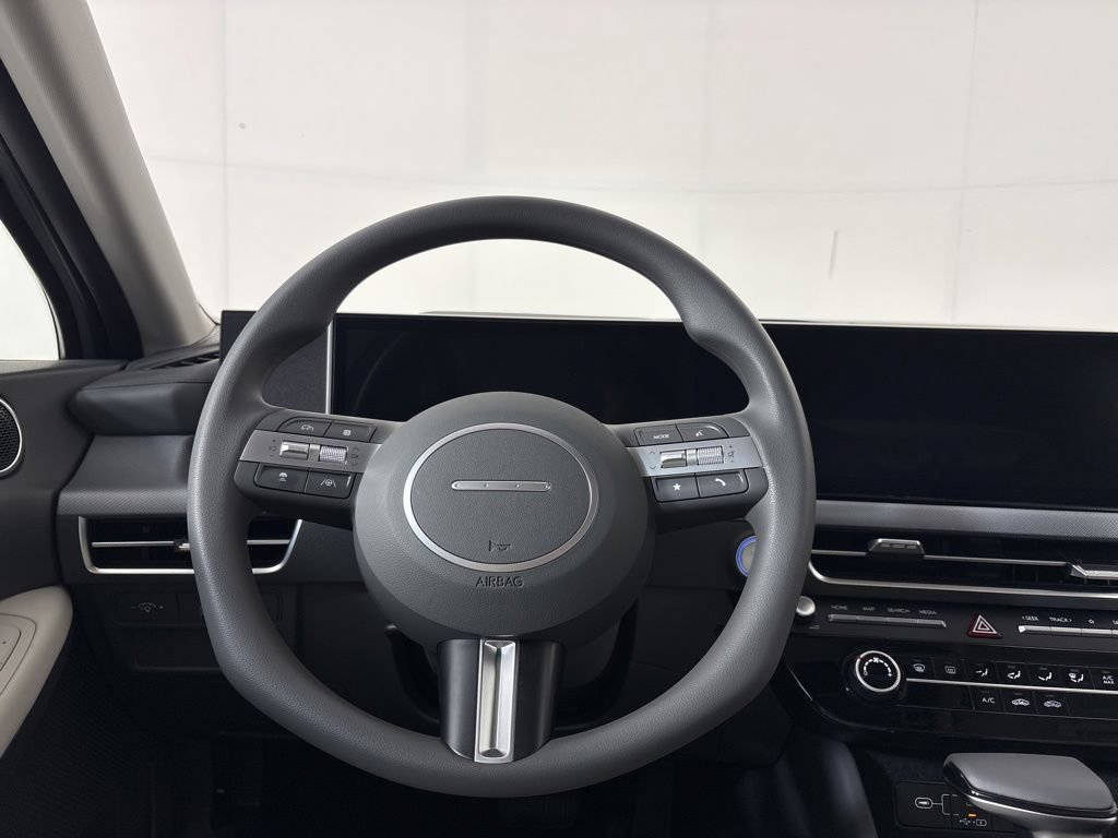 New 2026 Hyundai Sonata SE FWD image 18
