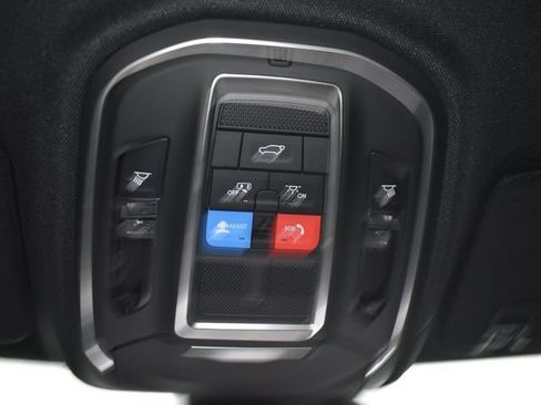New 2026 Jeep Grand Cherokee Altitude AWD/4WD image 30