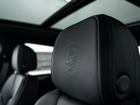 New 2026 Porsche Macan AWD/4WD image 21