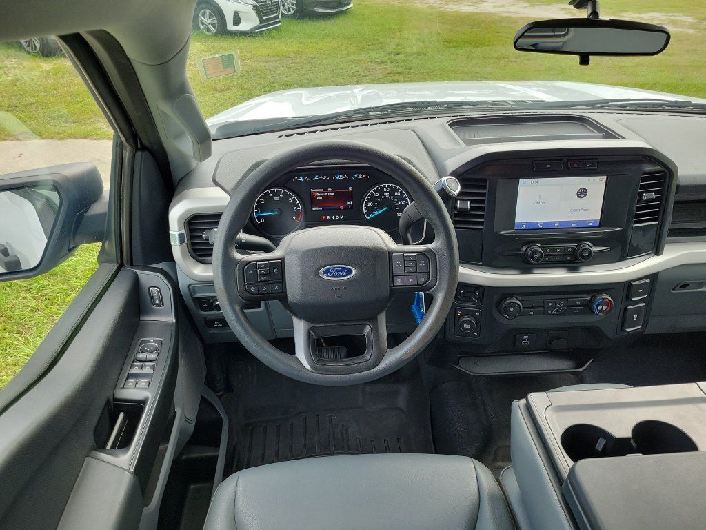 Used 2022 Ford F150 XL w/ Equipment Group 101A High AWD/4WD image 11