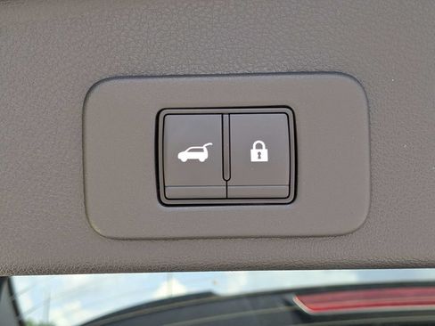 Used 2025 Nissan Murano Platinum w/ Cargo Package AWD/4WD image 13