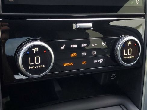 New 2025 Land Rover Discovery S AWD/4WD image 34