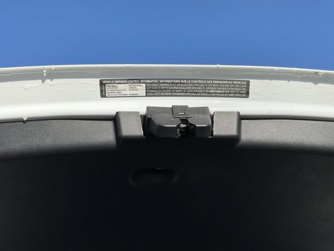 Used 2019 Tesla Model 3 Mid Range image 24