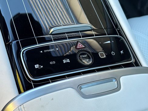 New 2025 Mercedes-Benz Maybach EQS 680 4MATIC image 17
