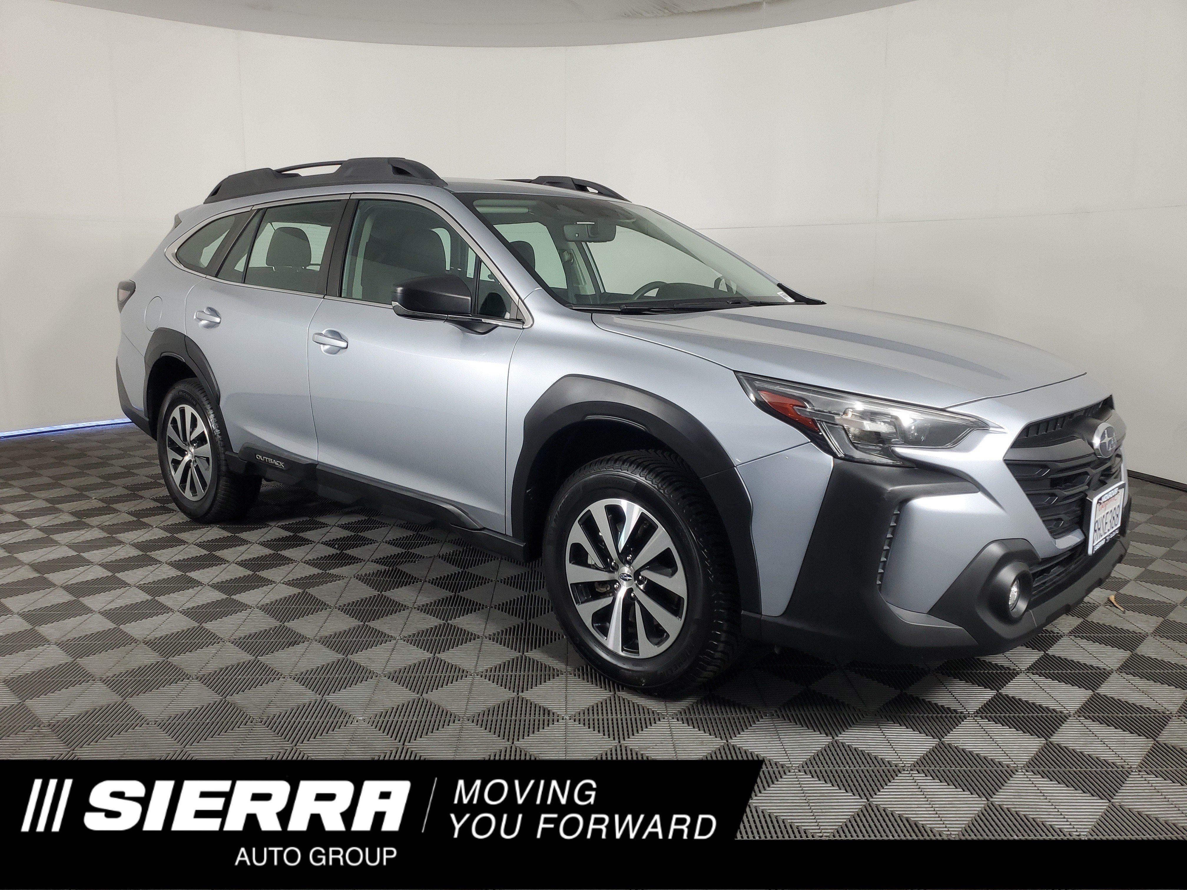 Used 2024 Subaru Outback AWD/4WD image 1