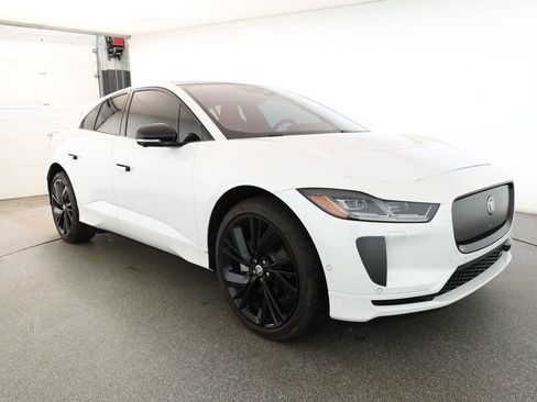 Used 2024 Jaguar I-PACE R-Dynamic HSE image 3