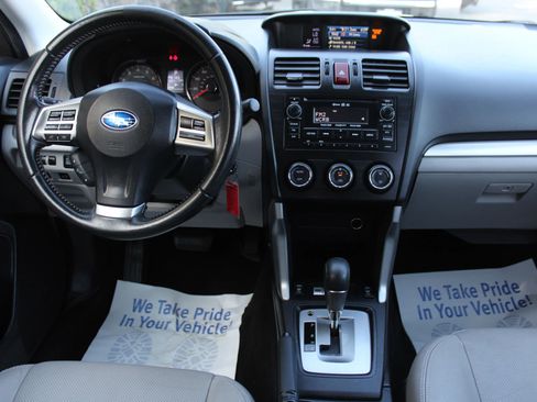 Used 2014 Subaru Forester 2.5i Limited image 19