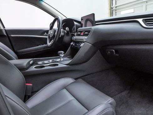 Certified 2026 Genesis G70 2.5T AWD/4WD image 12