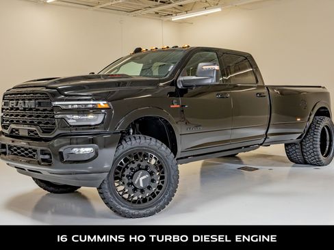 Used 2025 RAM 3500 Limited image 5