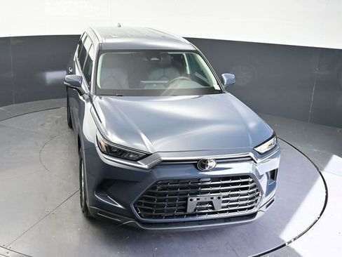 Used 2025 Toyota Grand Highlander AWD image 27