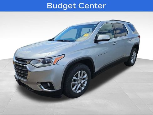 Used 2019 Chevrolet Traverse LT w/ LPO, Floor Liner Package AWD/4WD image 2