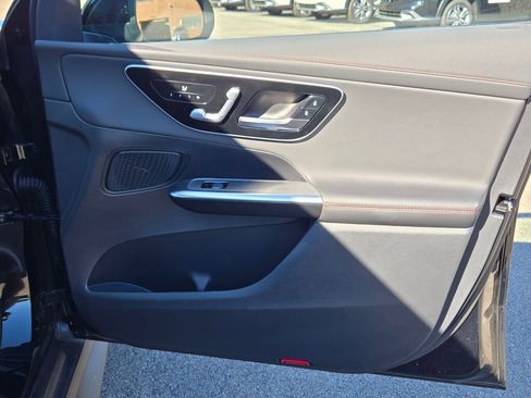 Used 2025 Mercedes-Benz GLC 43 AMG 4MATIC image 8