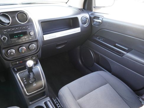 Used 2015 Jeep Compass Sport image 14