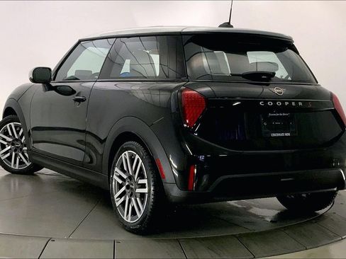 New 2026 MINI Cooper S image 2