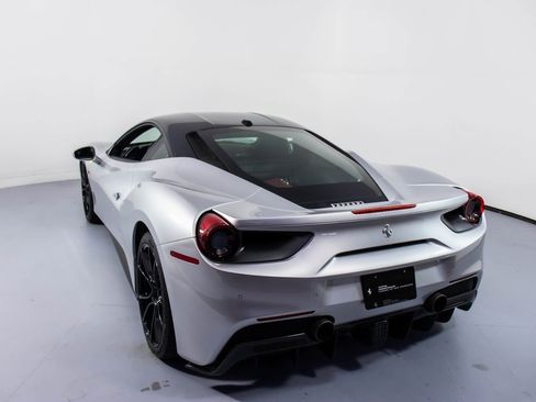 Certified 2016 Ferrari 488 GTB image 25
