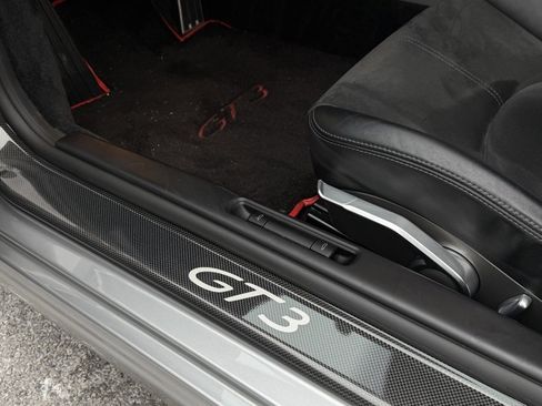 Used 2011 Porsche 911 GT3 image 30