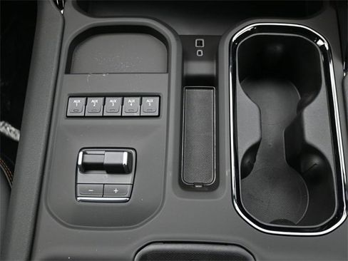 New 2026 GMC Sierra 2500 AT4 w/ AT4 Premium Plus Package image 17