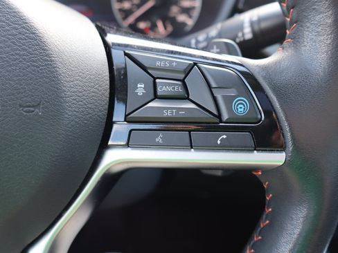 Used 2023 Nissan Altima 2.0 SR FWD image 16