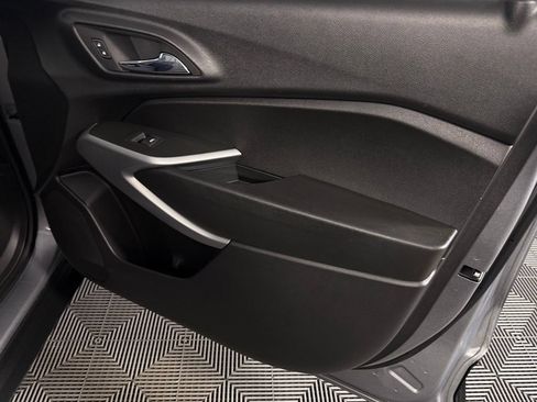 Used 2024 Chevrolet Trax LS w/ Driver Confidence Package FWD image 32