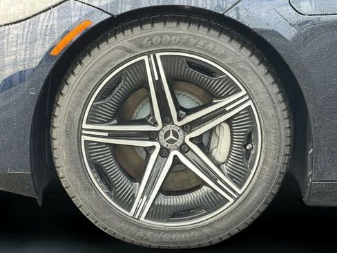 Certified 2023 Mercedes-Benz EQS 580 580 4D Sedan 4MATIC image 36