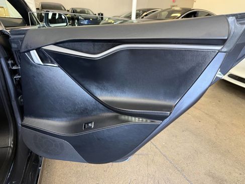 Used 2019 Tesla Model S Long Range AWD/4WD image 27